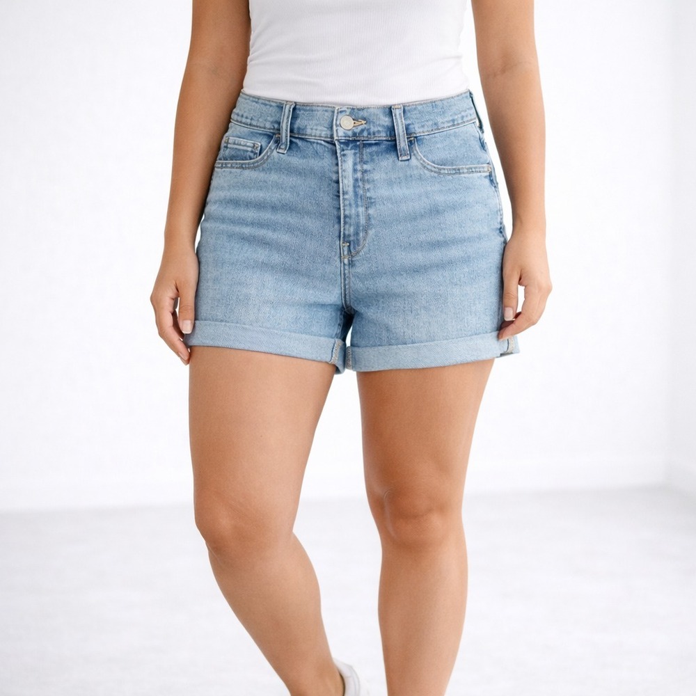 Hollister Denim Jean Shorts 13 12 High Rise Stretch Light Wash Cuffed Womens